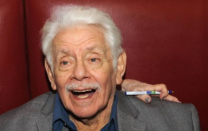 Jerry Stiller Net Worth – Biography, Career, Spouse And More