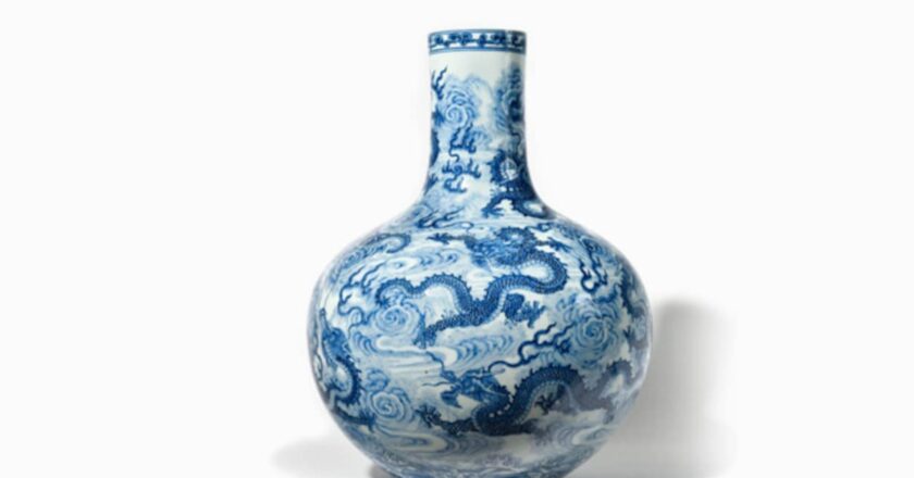 Mistaken For Rare Artefact, Chinese Vase Worth $1,900 Sold For $9 Million