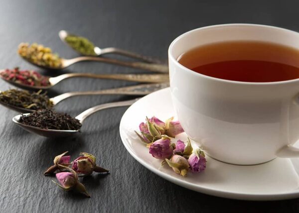 wellhealthorganic.com:5 herbal teas you can consume to get relief from bloating and gas